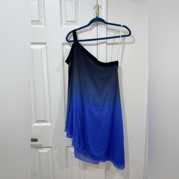Halston Heritage Blue Ombré Chiffon Dress One Shoulder Size 8 $395 - Picture 7 of 14